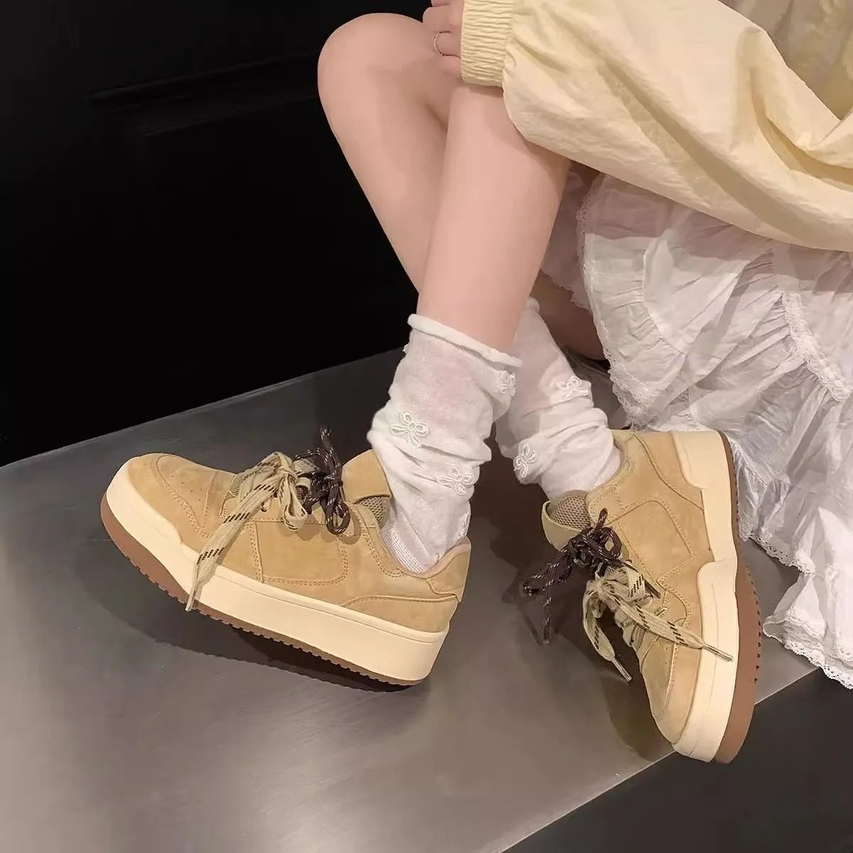 Women Korean Style Lace up Board Shoes 2026 Spring Super Popular Thick Sole Versatile Student Daily Casual White Sneakers