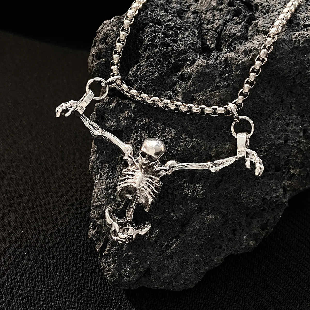 ZAKOL Fashion Iron Unisex Choker Necklace Women Hip-hop Gothic Punk Barbed Wire Little Thorns Chain Choker Jewelry Gifts