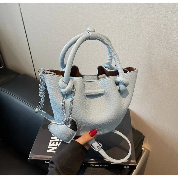 2025 Summer New Pleated Bucket Bag | Niche Fashion Hand-carried Messenger | High-end Simple Design for Beach & Vacation