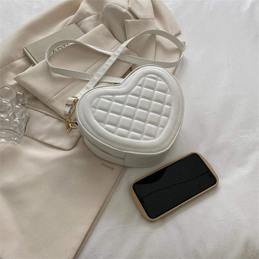 Fashion Love Heart Shape Shoulder Bag Handbags Designer Crossbody Bags PU Leather Zipper Women Casual Phone Bag Shoulder Bag