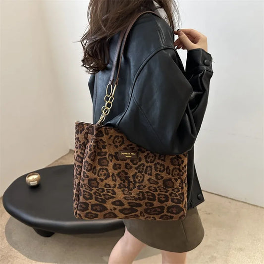 Korean version simple commuting canvas bag, large capacity Hong Kong style retro new bag, handbag, leopard print shoulder bag