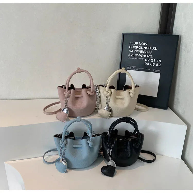 2025 Summer New Pleated Bucket Bag | Niche Fashion Hand-carried Messenger | High-end Simple Design for Beach & Vacation