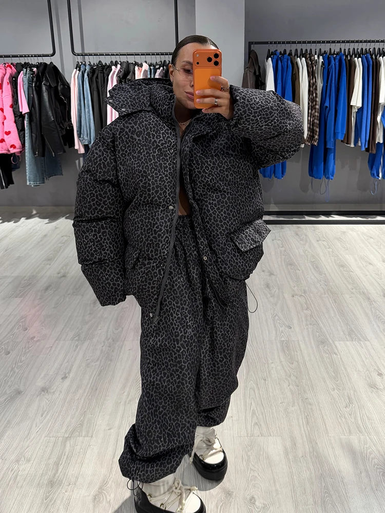 Casual Leopard Printed Hooded Puffer Jacket Pants Set Oversized Zip Up Warm 2026 Winter Women Outdoor Outfit Streetwear Suits