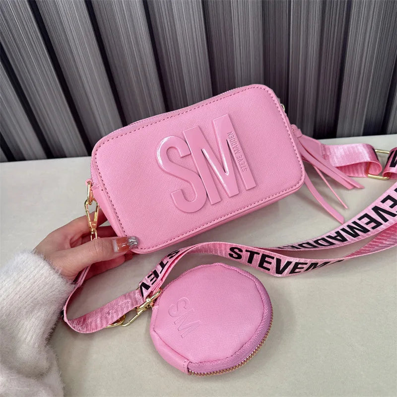 2024 Spring/Summer New Fashion Camera Bag with Wide Shoulder Strap, Lettering, Small Square Bag, Crossbody Bag