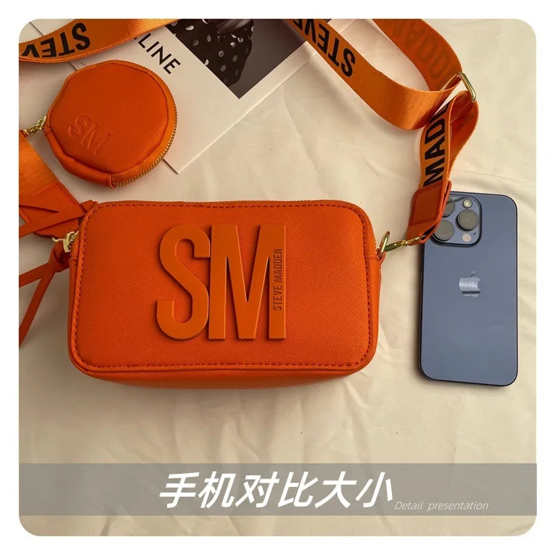 2024 Spring/Summer New Fashion Camera Bag with Wide Shoulder Strap, Lettering, Small Square Bag, Crossbody Bag