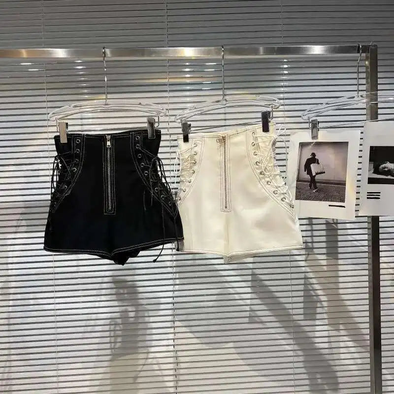 DEAT Women's Fashion High Waist Zipper Design Shorts Trendy Casual A-line Side Straps Short Pants Female Spring New 11A02658