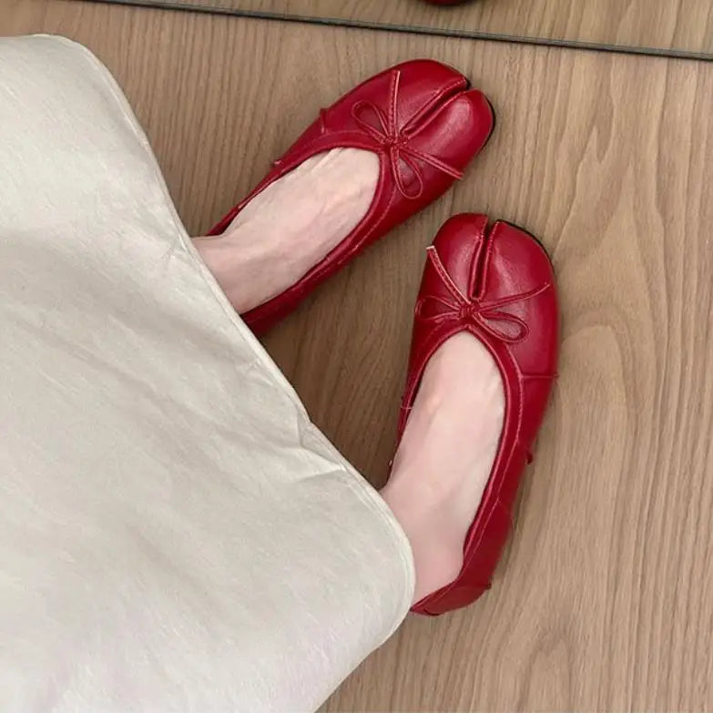 Japanese Style Tabi Ninja Shoes Women Cozy Leather Flats Split Hoof Toe Loafers Femme Mary Jeans Mocasines Ladies Ballerina Shoe