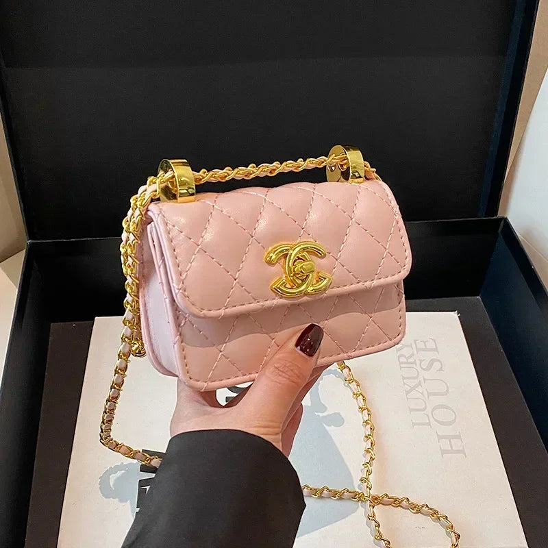 2025 New Arrival! Women's High-Quality Textured Small Square Bag - Trendy Chain Shoulder Design, Versatile for All Occasions