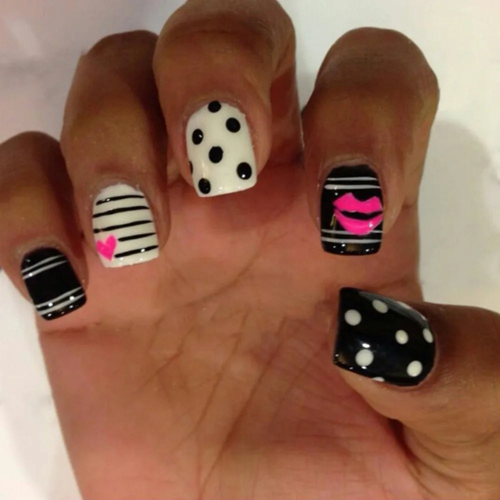 Y2K Girls Black French Fake Nails 24Pcs Short Square Press On Nails Pink Love Heart/Dot Printed Valentine's Day Charm Manicure