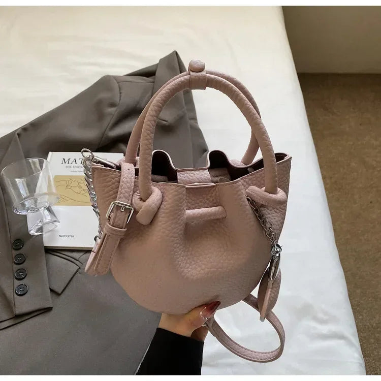 2025 Summer New Pleated Bucket Bag | Niche Fashion Hand-carried Messenger | High-end Simple Design for Beach & Vacation