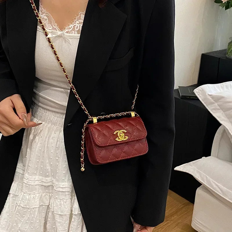2025 New Arrival! Women's High-Quality Textured Small Square Bag - Trendy Chain Shoulder Design, Versatile for All Occasions
