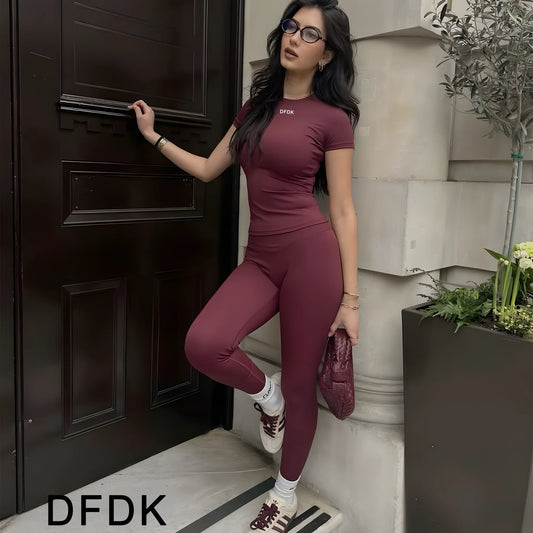 DFDK Ladies Seamless 2Pcs Yoga Set Short Sleeve Slim Top High Waist Leggings Quick Dry Breathable Gym Running Fitness Outfit