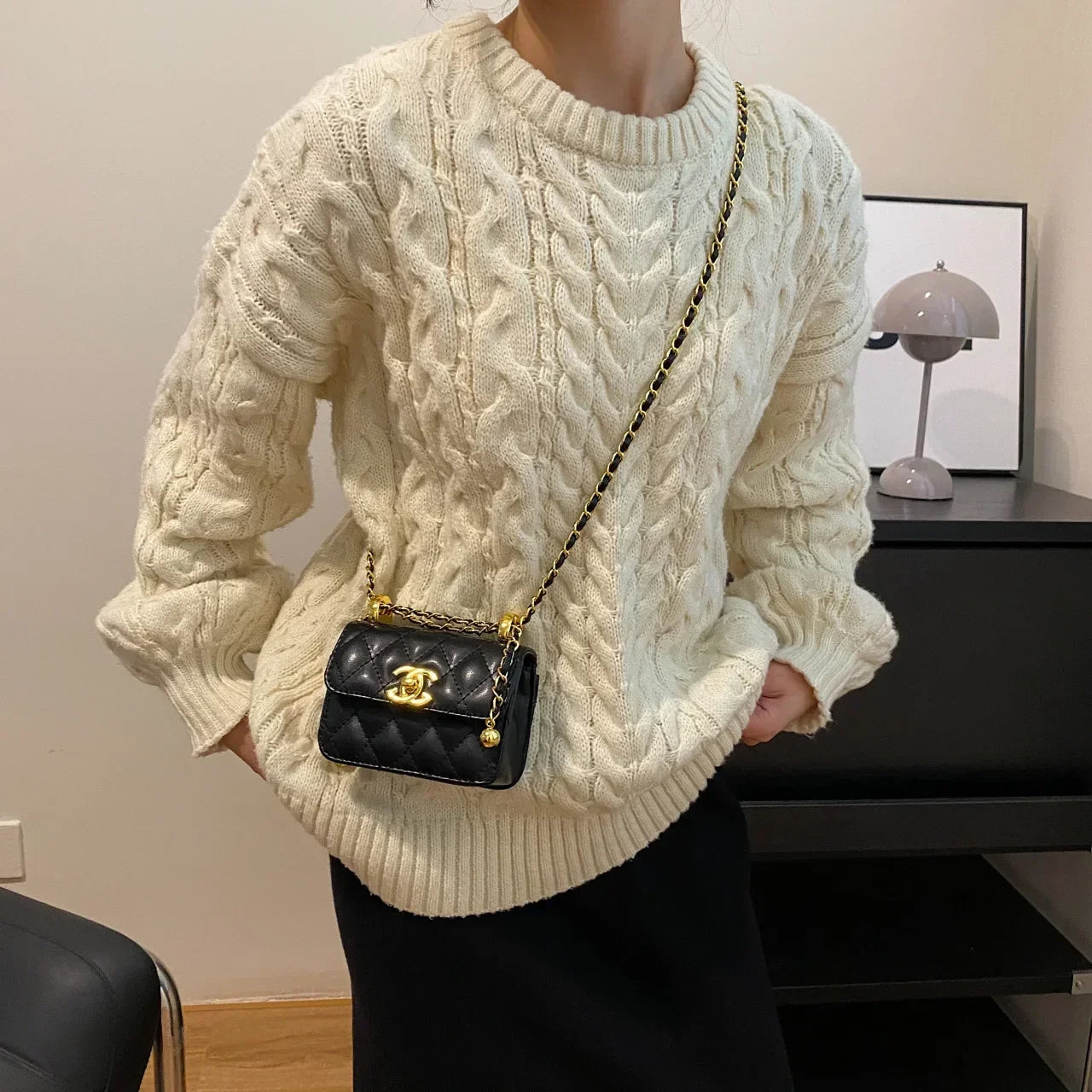 2025 New Arrival! Women's High-Quality Textured Small Square Bag - Trendy Chain Shoulder Design, Versatile for All Occasions