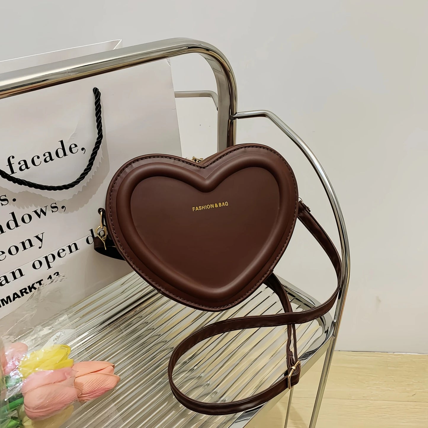 Hot Selling Heart Crossbody Bag Women's Solid Color PU Leather Versatile Sweet Shoulder Bag Fashion Handbag-tan