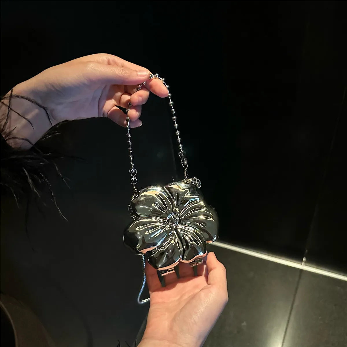 Luxury Small Bling Heart Shape Diamond Evening Clutch Purse For Women Chain Bag