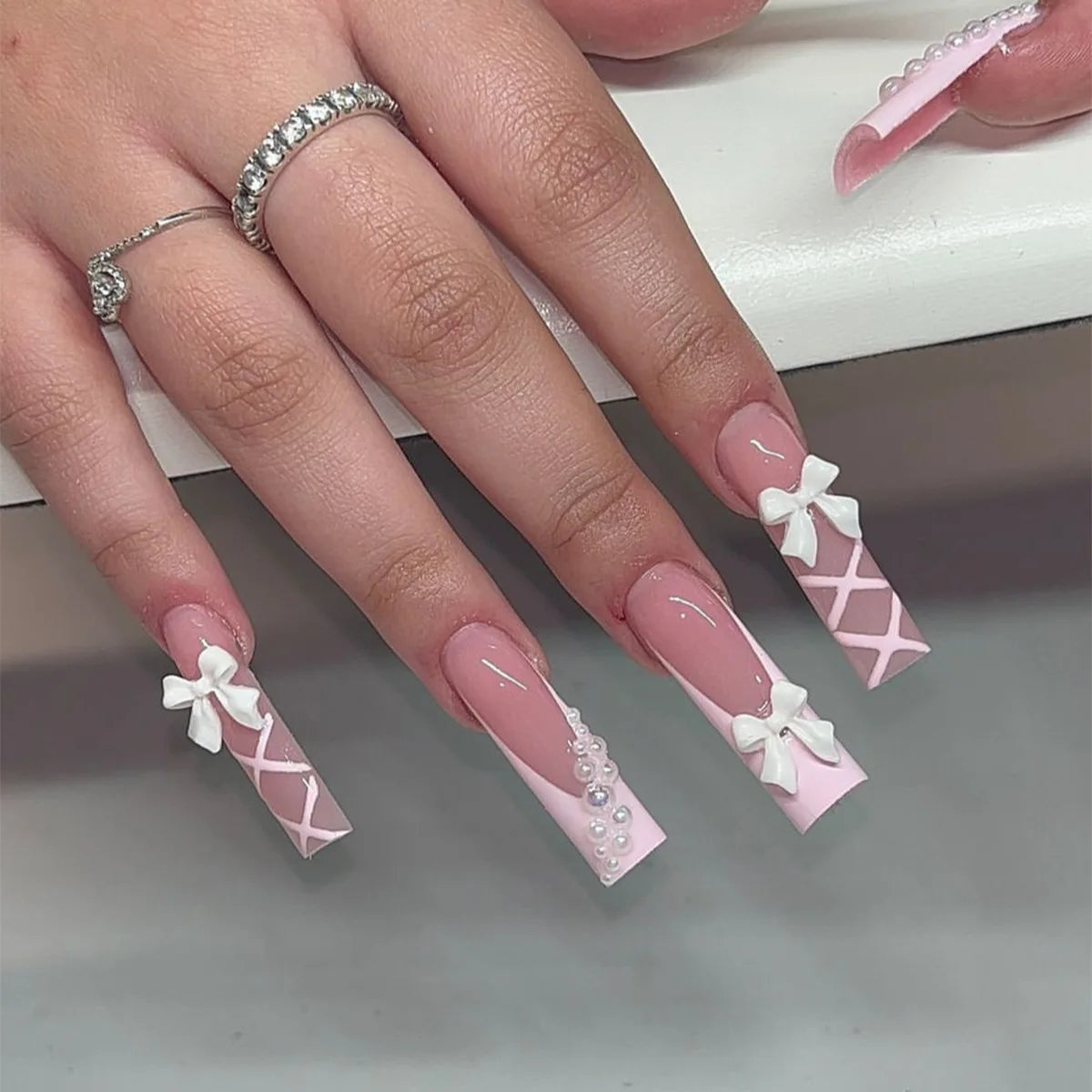 White French Press on Nails 3D Bowknot Fake Nails Tips Full Cover Wearable False Nails for Women and Girls DIY 24Pcs