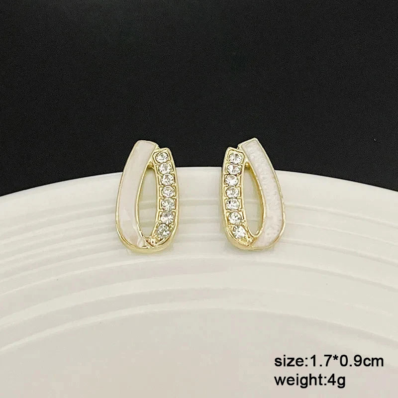 Pure White Women's Dangle Earrings Blooming Flower Acrylic Enamel Butterfly Imitation Pearl Heart Hanging Earrings Elegant brinc