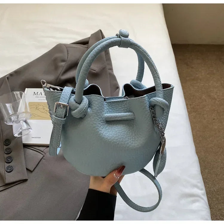 2025 Summer New Pleated Bucket Bag | Niche Fashion Hand-carried Messenger | High-end Simple Design for Beach & Vacation