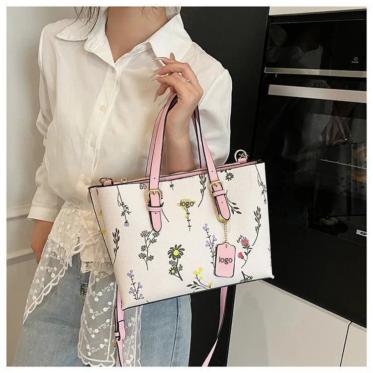 2025 Popular Classic Retro Tote Bag with Print, Shoulder Bag, Crossbody Bag, and Handheld Bag