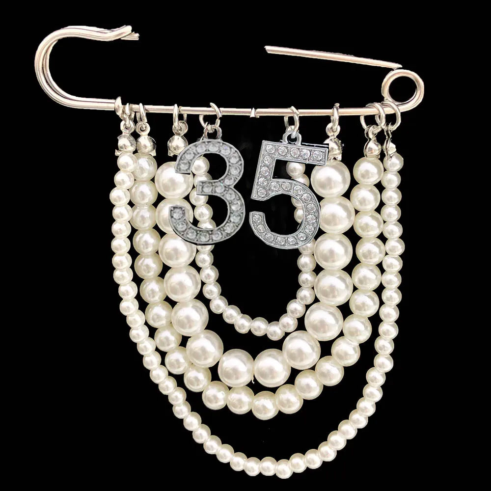 Greek Number Sorority Cloth Twisted Pearl Brooches for Women Fashion Coat Link Pins Hanging Style Brooch Summer Jewelry