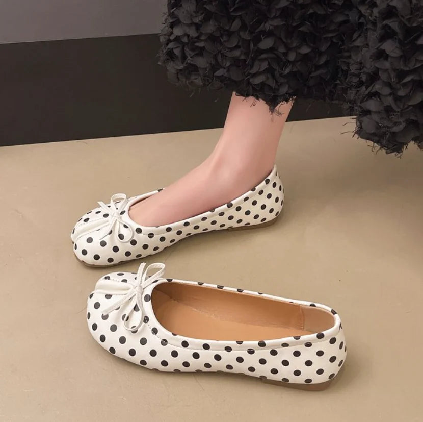 Japanese Style Tabi Ninja Shoes Women Cozy Leather Flats Split Hoof Toe Loafers Femme Mary Jeans Mocasines Ladies Ballerina Shoe