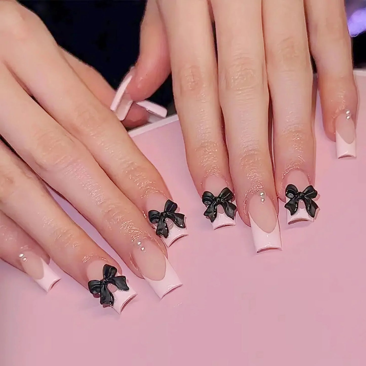 24pcs Nude Pink False Nails Patches 3D Bowknots Flower Press On Nails 2024 New Wearable White French Style Fake Nail Tips