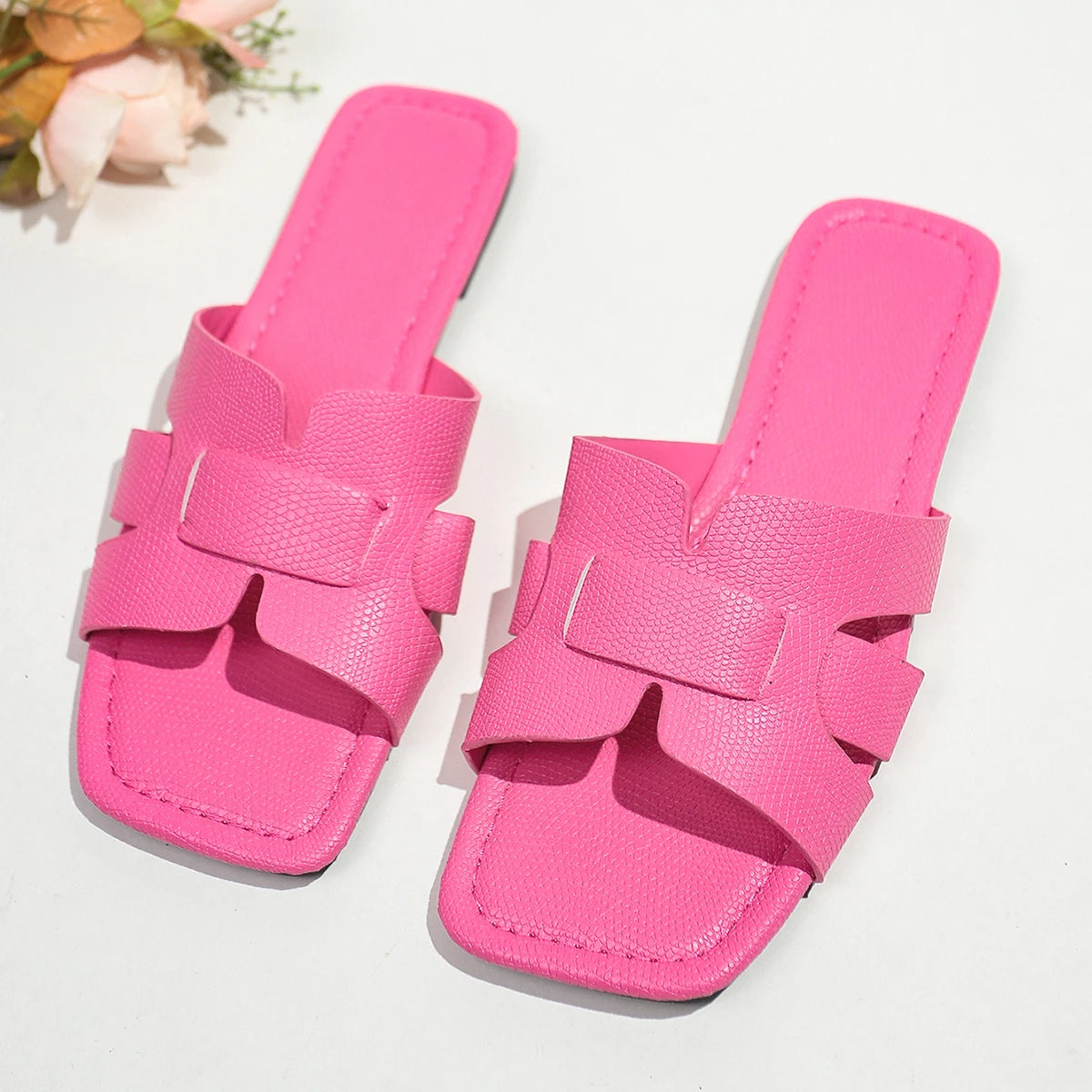 Chic Womens Slide Sandals - Lightweight, Casual, Flat, Square Open Toe - Perfect for Summer & Day