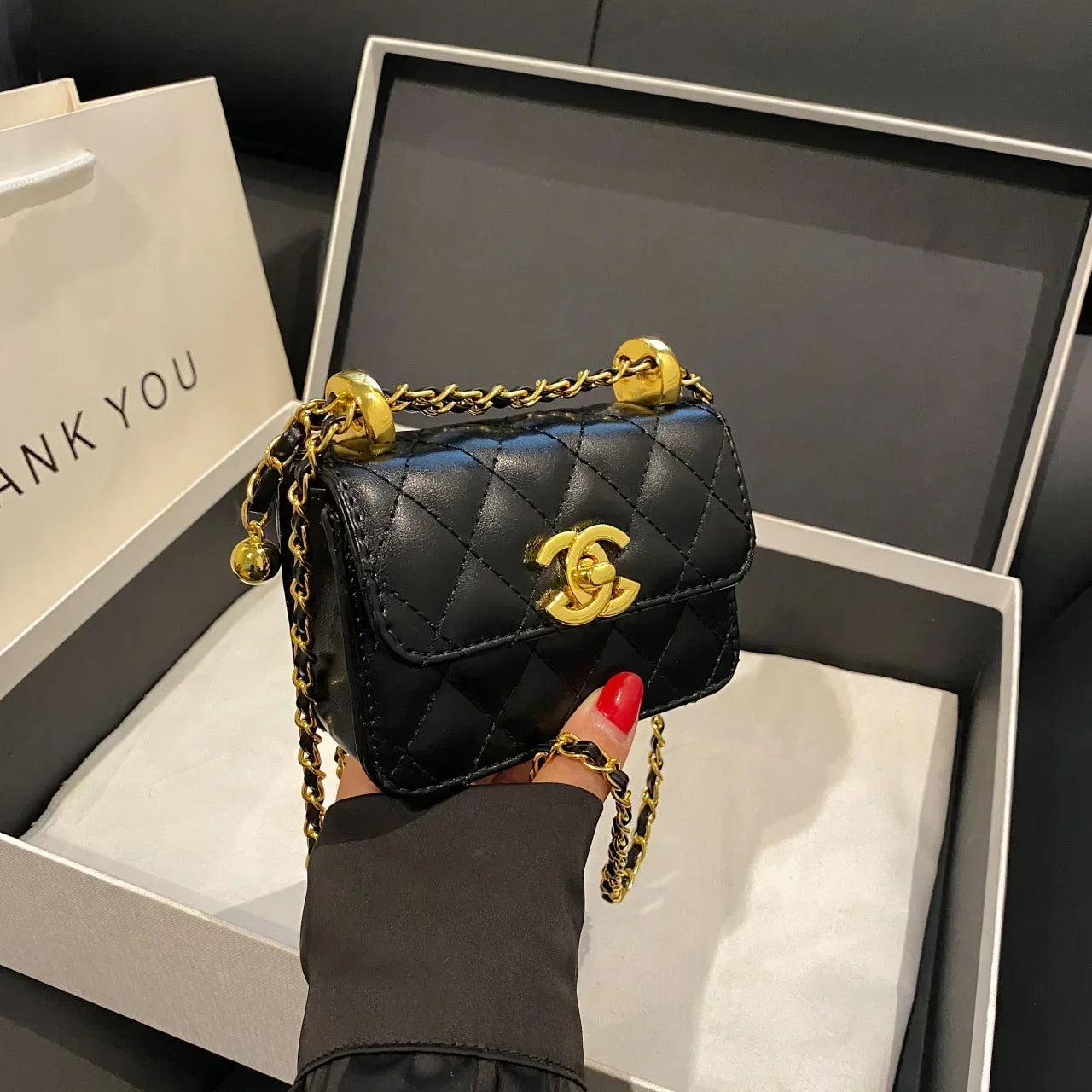 2025 New Arrival! Women's High-Quality Textured Small Square Bag - Trendy Chain Shoulder Design, Versatile for All Occasions