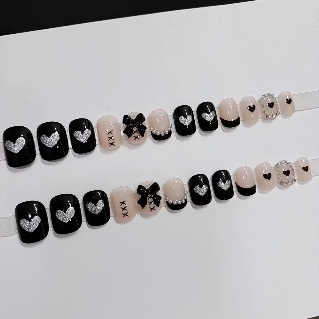 Short French Fake Nails Black Bow Design Press on Nail Tips with Glitter Love Heart Pattern Artificial Nail Tips for Girls 24pcs
