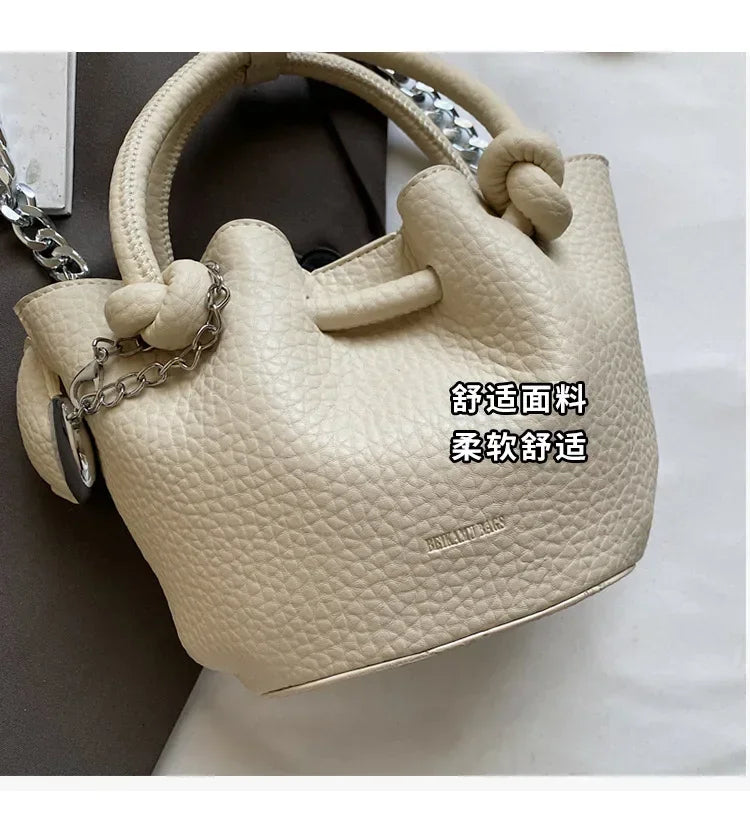 2025 Summer New Pleated Bucket Bag | Niche Fashion Hand-carried Messenger | High-end Simple Design for Beach & Vacation