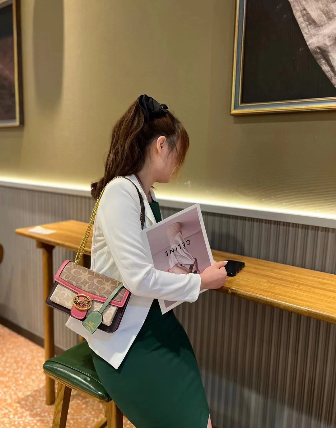 Light luxury women's bag 2025 new high-end color contrast single shoulder underarm bag designer fashionable crossbody small squa