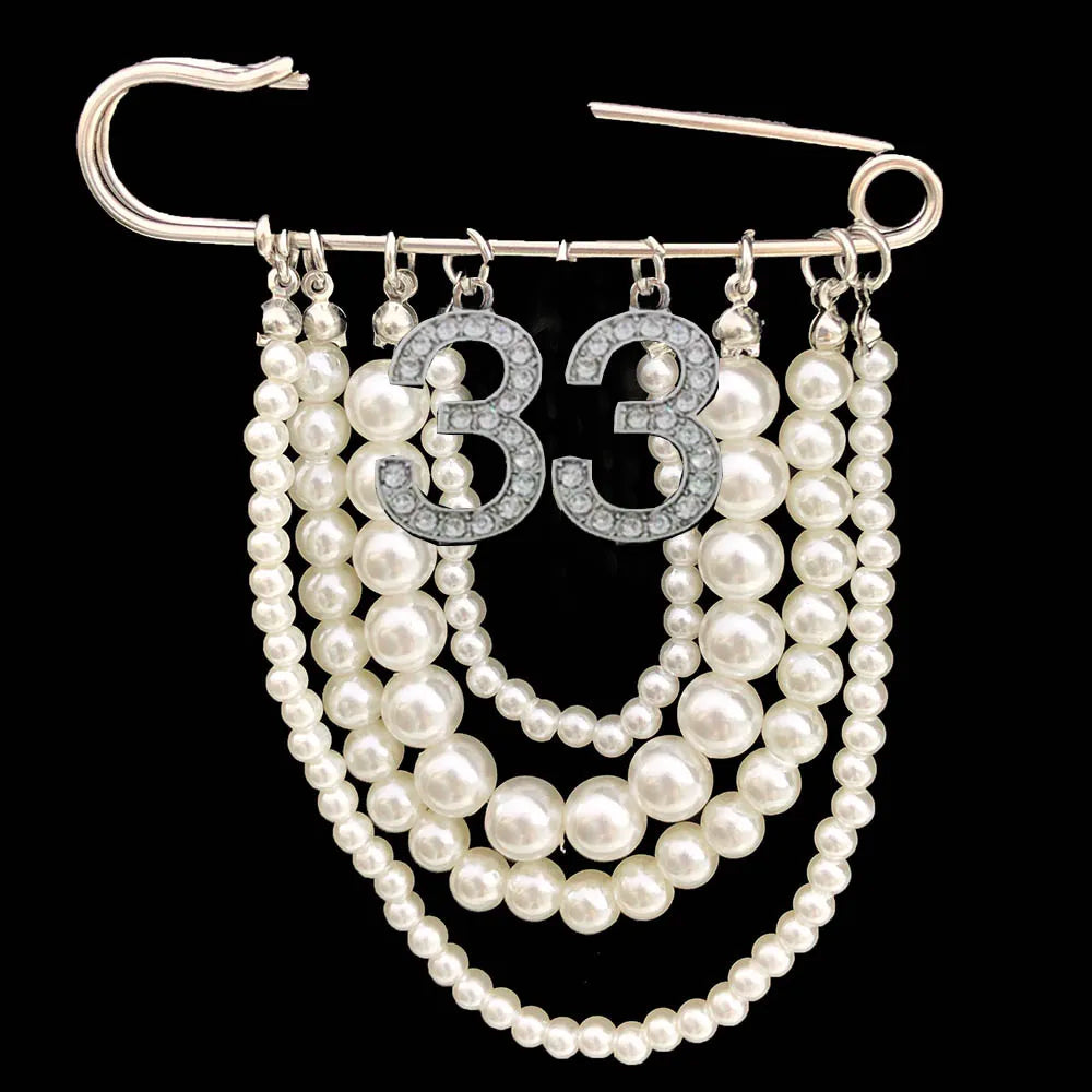 Greek Number Sorority Cloth Twisted Pearl Brooches for Women Fashion Coat Link Pins Hanging Style Brooch Summer Jewelry