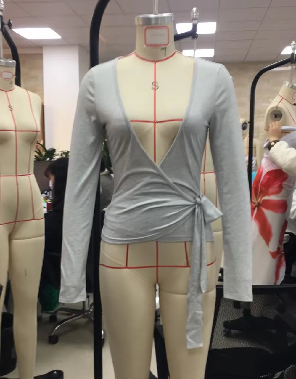 Women Yoga Wrap Tie Tops Y2k Solid Long Sleeve Slim Fit Crop Tops Ballet Workout Yoga T-Shirts Tees Coquette Sweet Chic Tops