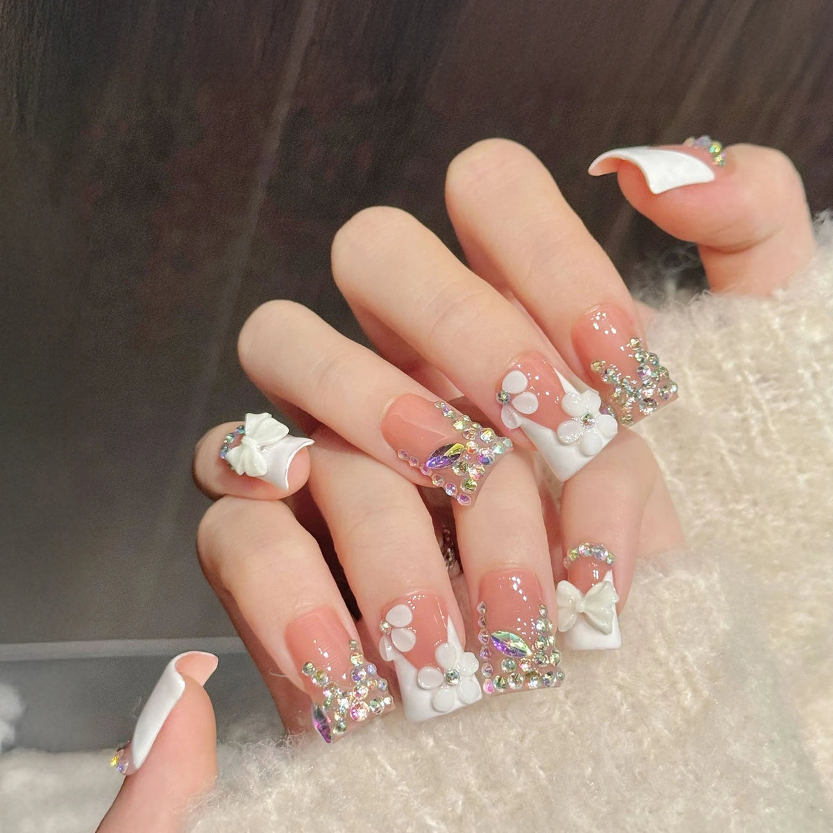 10pcs Handmade Duckbill Press on Nails French Artificial Nails With 3D Flowers Decor Elegant Fake Nails Detachable False Nails