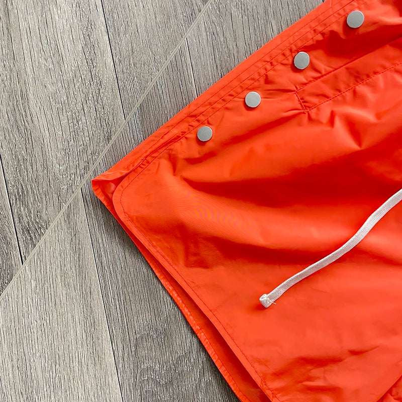 The same embroidered breasted casual sports shorts from SAINT VANITY ins