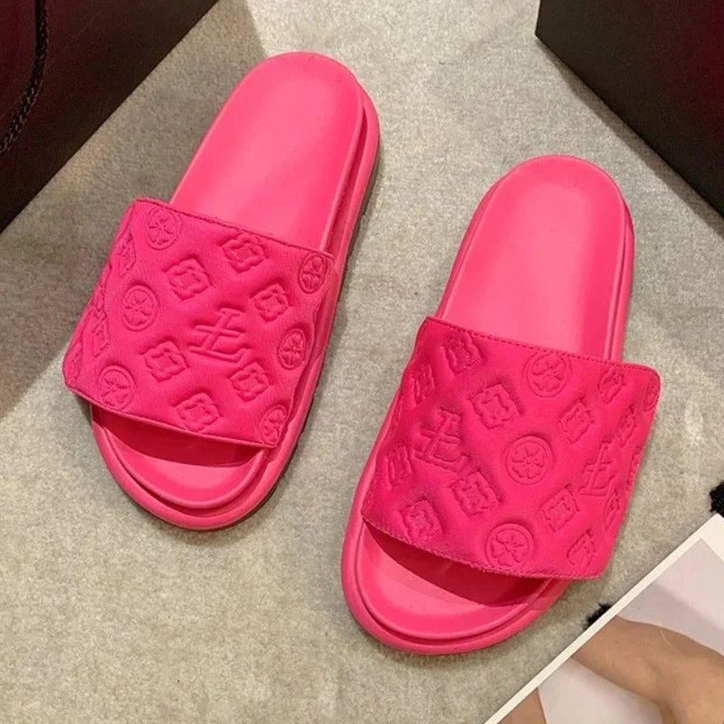 Summer New Luxury Designer Women's Thick Sole Slippers Outdoor Fashion Beach Sandals Embossed Printing Home Women's Shoes