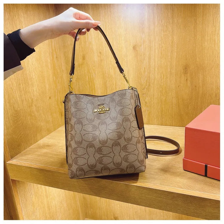 Hot women's handbag PU luxury fashion brand designer large capacity bucket classic shopping trip women's underarm bag