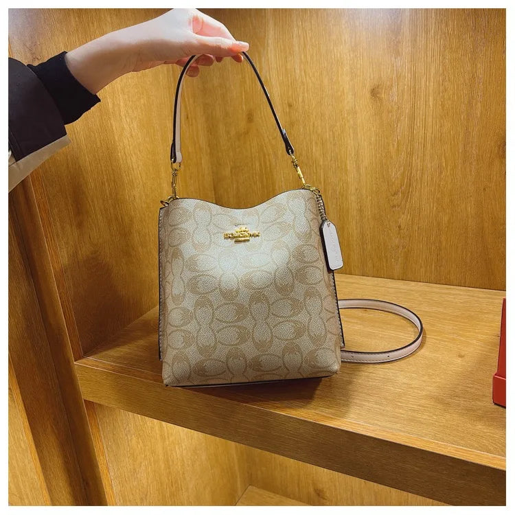 Hot women's handbag PU luxury fashion brand designer large capacity bucket classic shopping trip women's underarm bag