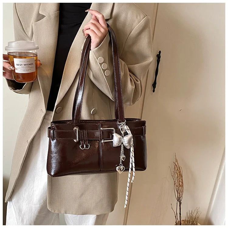 Belt Buckle Design Shoulder Satchels Bag for Women 2025 New in Luxury Designer Handbags Branded Fashion Totes with Pendant Сумка