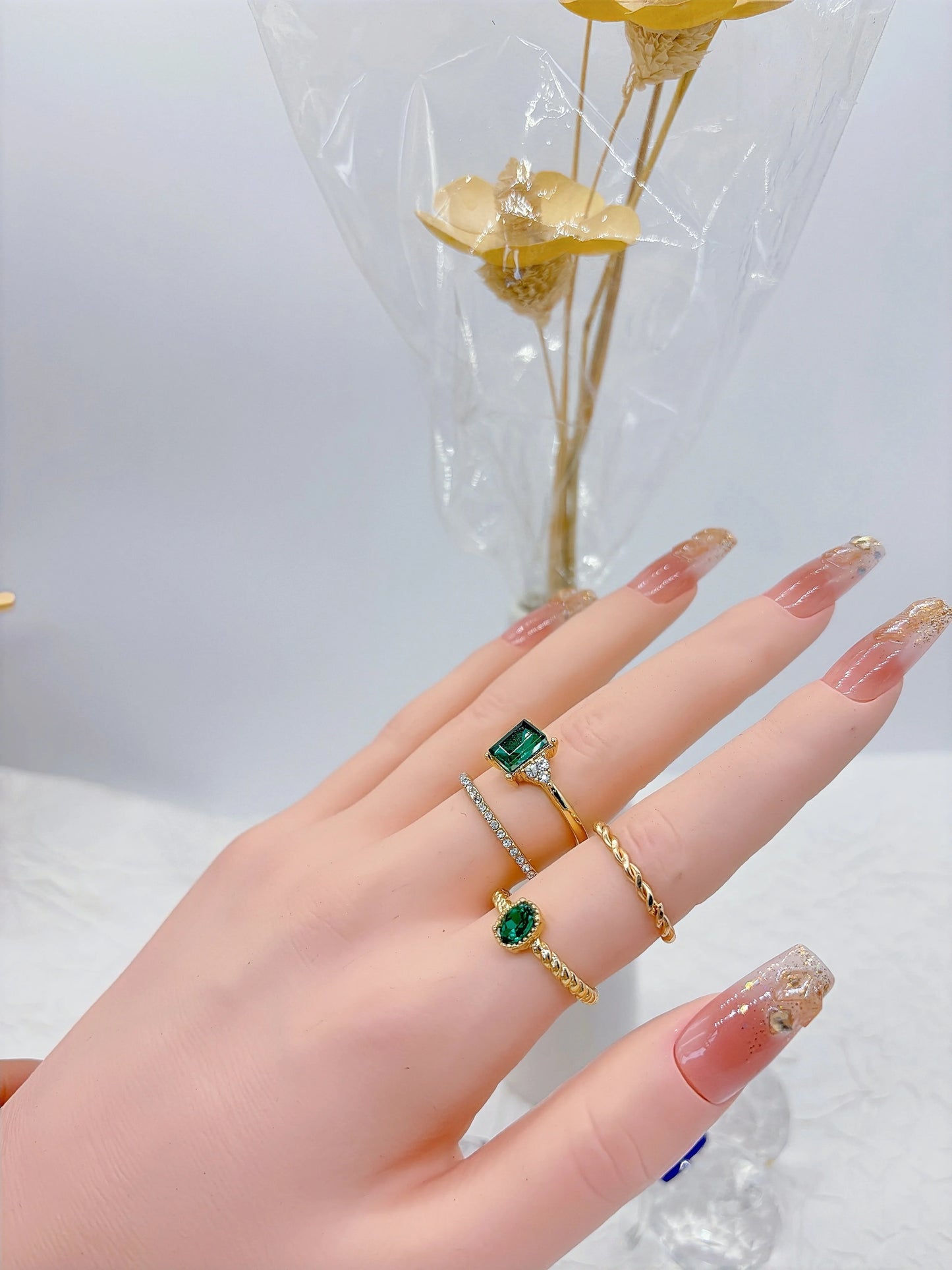8PCSSet Of Fashionable And Retro Imitation Gemstone Snake-Shaped Twisted Rings For Women, Retro Wave Geometric Inlaid Rhinestone