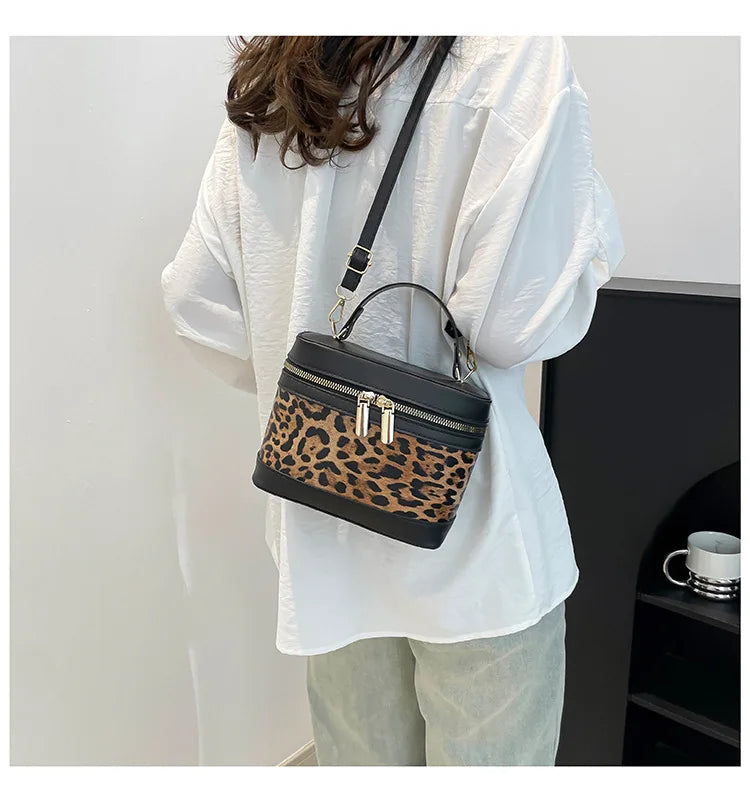 Fashion Round Bucket Bags For Women's Daily Used, Leopard Pattern Crossbody Shoulder Bag For Commuting, Casual Ladies Handbags