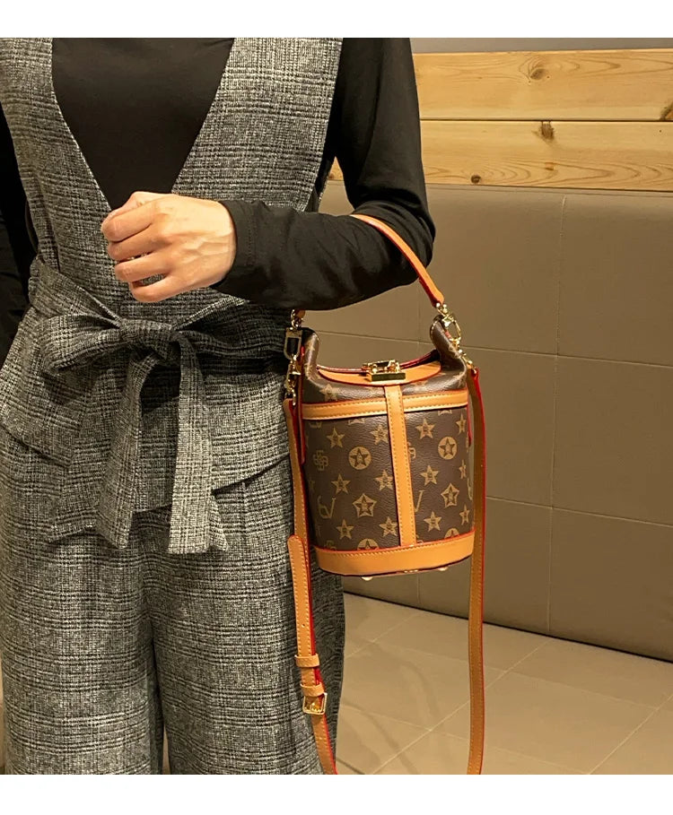 Light luxury brand women's bag bucket bag 2024 new high-end feeling autumn and winter fashion explosive handbag crossbody bag