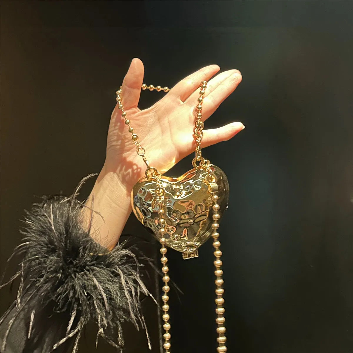 Luxury Small Bling Heart Shape Diamond Evening Clutch Purse For Women Chain Bag