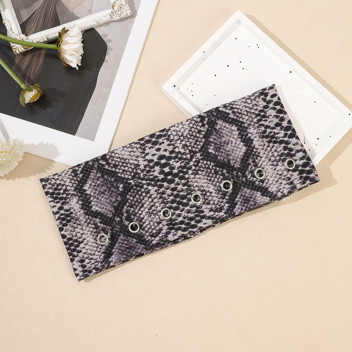 AWAYTR Punk Girl Fabric Hollow Elastic Headbands Metal Rock Personalized Hollow Eyelets Hair Band Casual Sports Grommet Headband