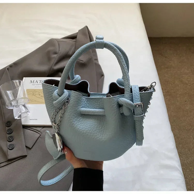 2025 Summer New Pleated Bucket Bag | Niche Fashion Hand-carried Messenger | High-end Simple Design for Beach & Vacation