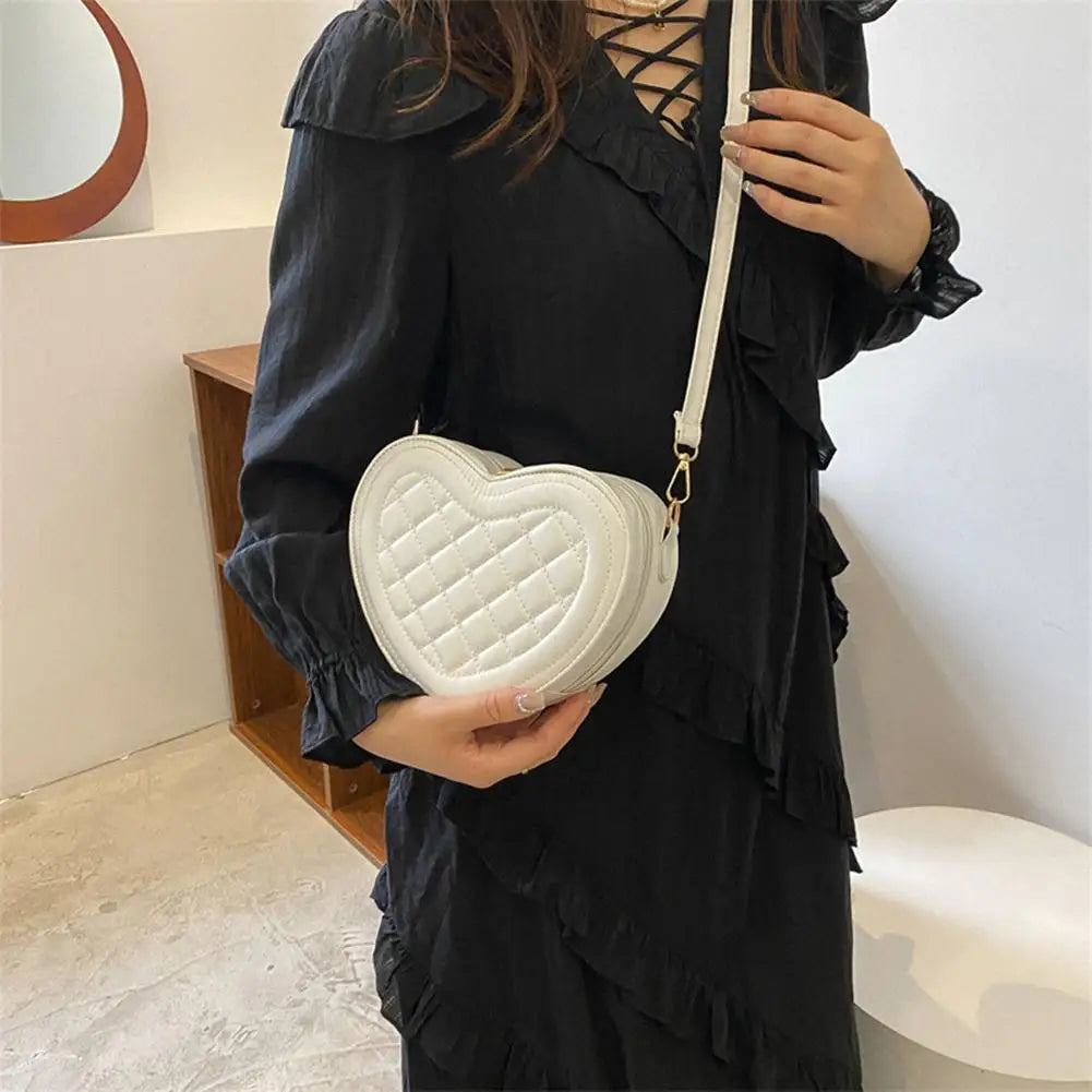 Fashion Love Heart Shape Shoulder Bag Handbags Designer Crossbody Bags PU Leather Zipper Women Casual Phone Bag Shoulder Bag