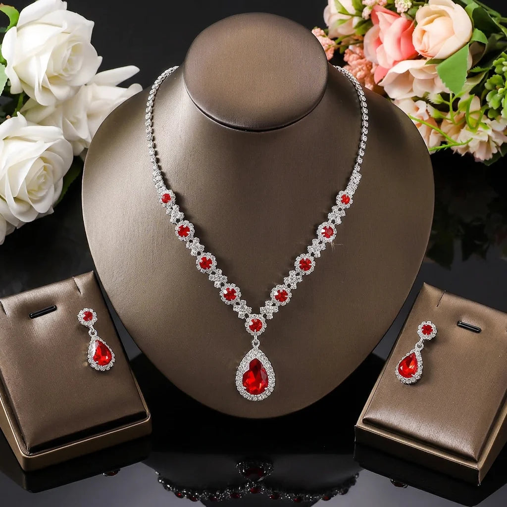 Simple and atmospheric water droplet necklace earrings two-piece set as a surprise birthday gift for girlfriend and best friend