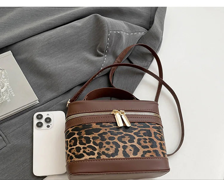 Fashion Round Bucket Bags For Women's Daily Used, Leopard Pattern Crossbody Shoulder Bag For Commuting, Casual Ladies Handbags