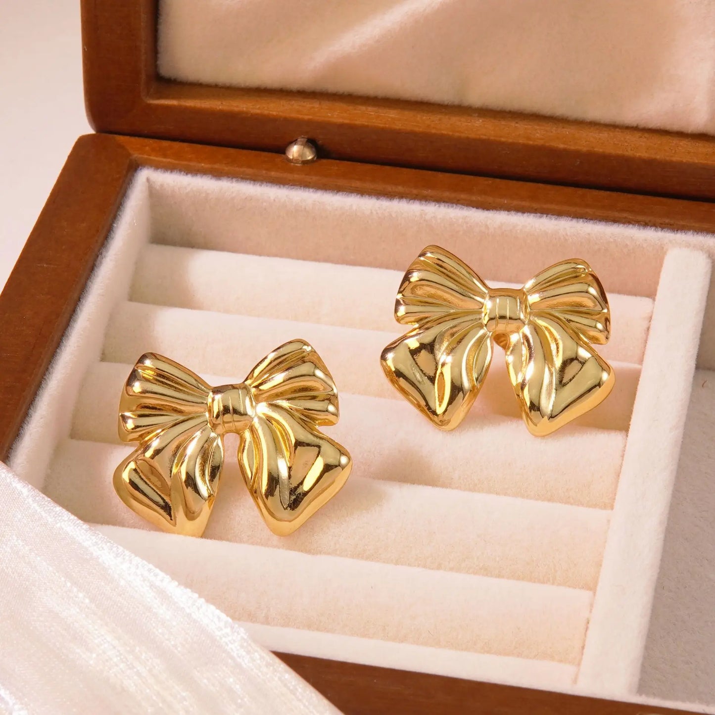 Fashion Bow Shape Metal Stud Earrings for Women Girls Cute Gold Color Stainless Steel Earring Statement Jewelry Gift