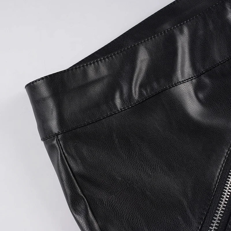 Street punk style low waist exposed navel three button leather shorts